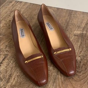 Bally brown flat